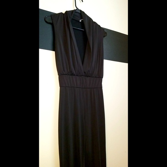 DEEP V NECK PLUNGE FITTED CATSUIT - Picture 10 of 15